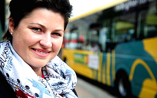 Policjantka z Olsztyna podczas urlopu w Anglii uratowała pasażera busa